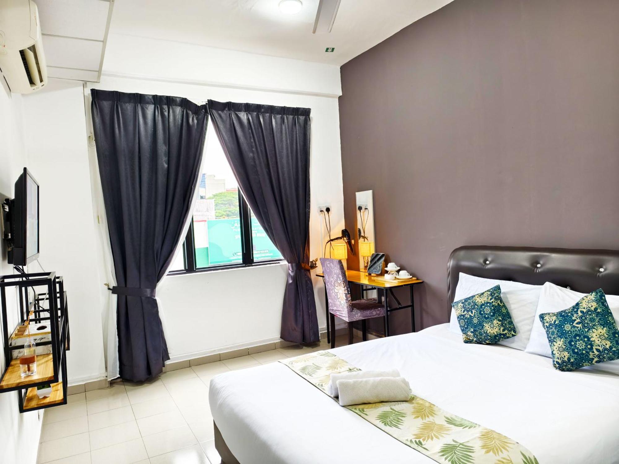 Salaam Suites Hotel Kota Bharu Exterior photo