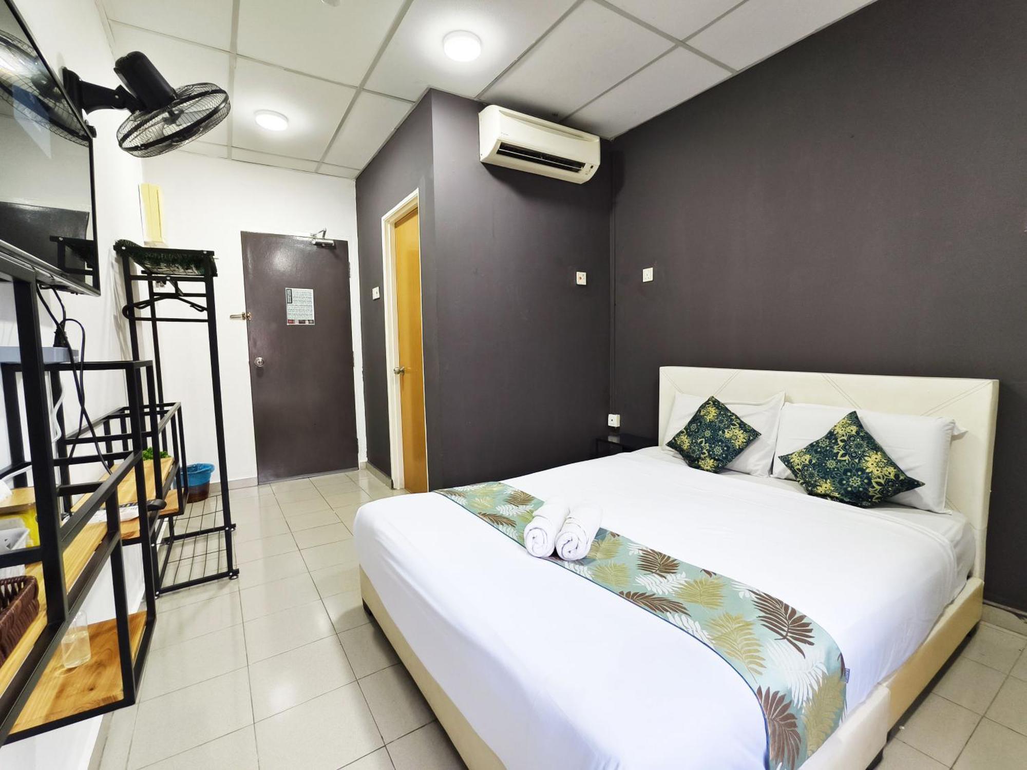 Salaam Suites Hotel Kota Bharu Exterior photo