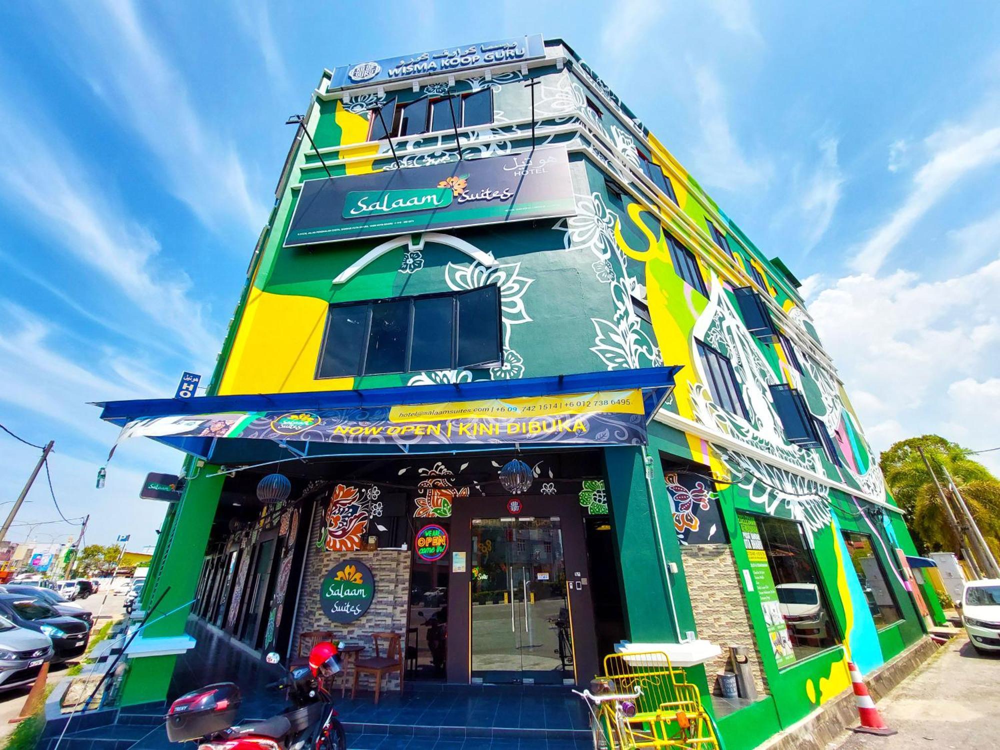 Salaam Suites Hotel Kota Bharu Exterior photo