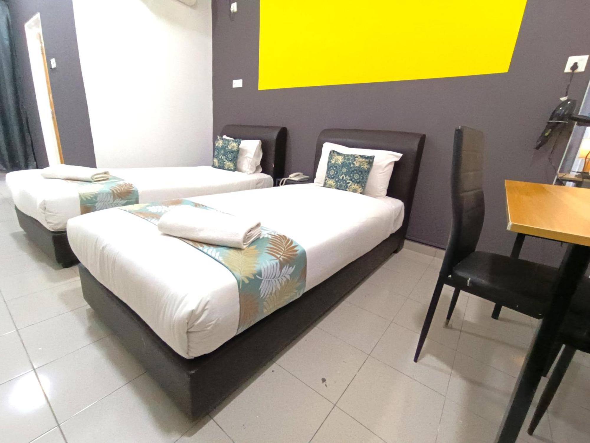 Salaam Suites Hotel Kota Bharu Exterior photo
